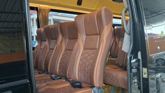 Sewa Isuzu Elf Nyaman